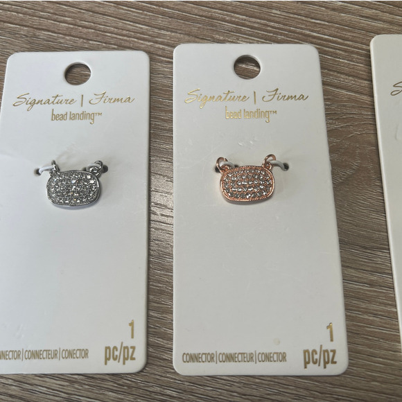 Signature bead landing Connectors 4 seperate pieces NEW - Picture 2 of 13